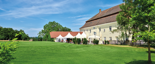 WP-Golfclub-Hochstatt-Veranstaltungsankuendigung-neu_SB315_25-07 Golf-Club Hochstatt Gebäude inkl. Sommerterasse